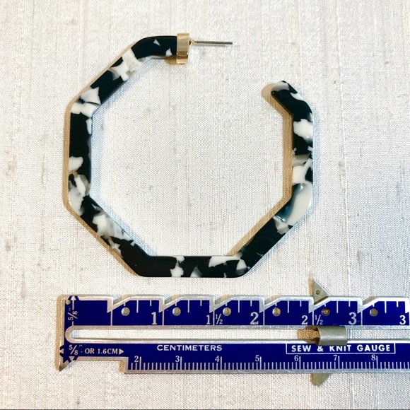 Hexagon Hoop Earrings - Picture 2 of 4